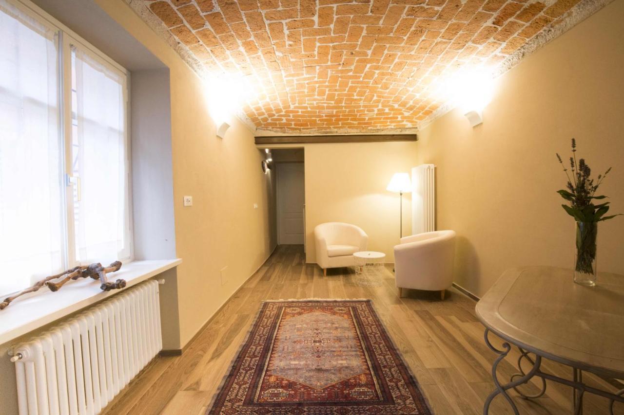 Dimora Della Rocca Bed and Breakfast Costigliole d'Asti Εξωτερικό φωτογραφία