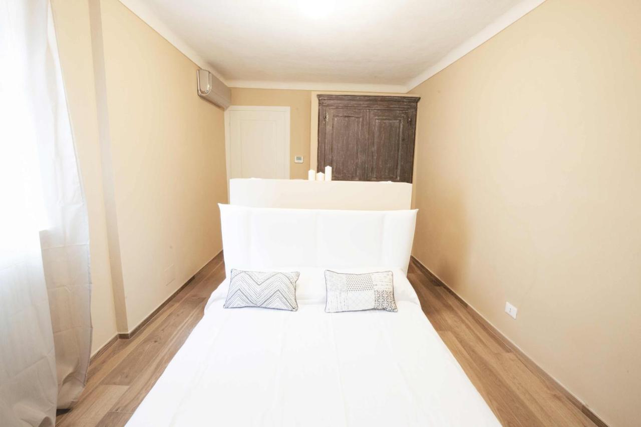 Dimora Della Rocca Bed and Breakfast Costigliole d'Asti Εξωτερικό φωτογραφία